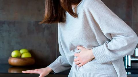 Pankreatit: o‘z vaqtida bilish zarur bo‘lgan xavfli kasallikning ilk belgilari