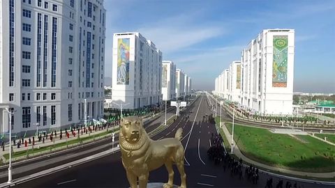 Многодетные матери Туркменистана к 8 марта получат новые квартиры
