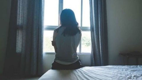 Сирдарёда ОИВ инфекциясини тўрт эркакка юқтирган аёлга нисбатан жиноят иши қўзғатилди