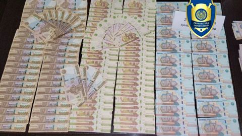 В Андижане фальшивомонетчики подделывали десятки миллионов сумов
