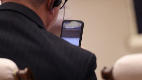 Школьник пообещал мужчине преумножить его капитал и обчистил его банковскую карту