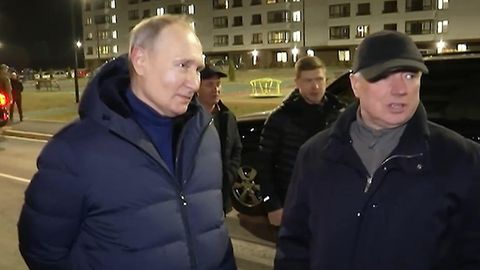 Кремл Путин&nbsp;нима учун босиб олинган Мариуполга борганини маълум қилди