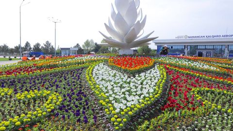 Namangandagi xalqaro gullar festivali bir oy davom etadigan bo&lsquo;ldi