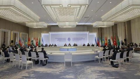 Узбекскую молодежь поделят на три категории по их социальному статусу