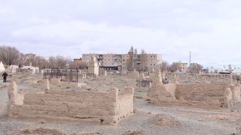 Қирғизистонда қабристон ўрнида истироҳат боғи ва масжид барпо этилади