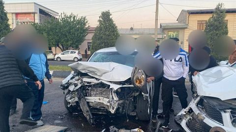 Passenger dies in two-car crash in Tashkent