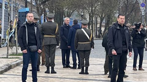 NATO bosh kotibi kutilmagan tashrif bilan Kiyevga keldi (foto, video)
