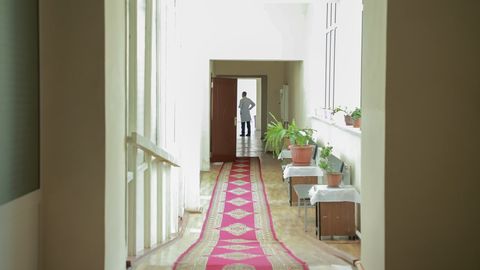 Қашқадарёда 48 ёшли солиқ мансабдори вафот этди