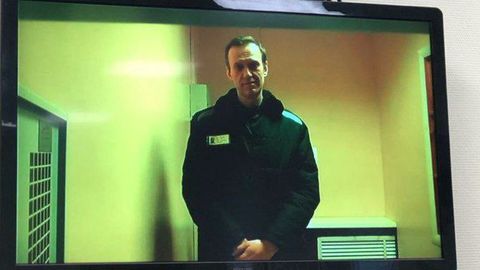 &ldquo;Мени бир умрга қамашса керак&rdquo;. Навалний унга қарши янги жиноий иш қўзғатилганини айтди