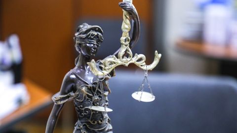 В Намангане оштрафовали мужчину, который преследовал девушку