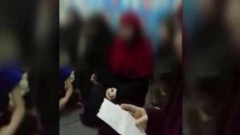 Ироқ қамоқхонасидаги ўзбекистонлик маҳкума аёллар Шавкат Мирзиёевга мурожаат йўллади (видео)