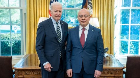 Uzbekistan's Ambassador to USA presents his credentials to President Joe Biden&nbsp;