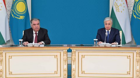 &laquo;Мы обменялись мнениями&raquo;: о чем говорили президенты Казахстана и Таджикистана в неофициальной обстановке?