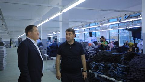 Қорақалпоғистон Жўқорғи Кенгеси раиси бошчилигидаги делегация Наманган тажрибасини ўрганди
