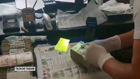 Наманганда 1 килодан ортиқ гиёҳвандлик моддасини сотишга уринган 29 яшар йигит қўлга олинди (видео)