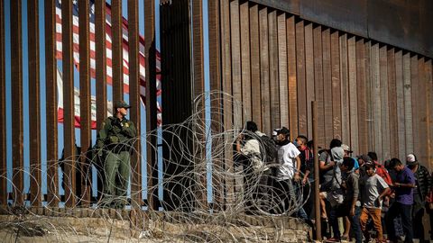 VoA journalist speaks about Uzbek migrants illegally crossing US border