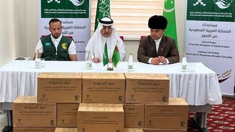 Саудовская Аравия подарила Туркменистану 25 тонн фиников