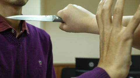 Қашқадарёда 18 ёшли йигит севган қизи сабаб тенгдошини пичоқлаб ўлдирди