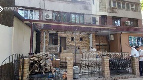 Bosh vazir va Toshkent shahar hokimi binolarning 1-qavatidagi kafe va do&lsquo;konlarni buzish bo&lsquo;yicha ko&lsquo;rsatma bergani rad etildi