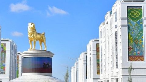 Alabay wolfdogs on the guard of Turkmenistan