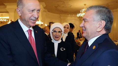 Uzbek president Shavkat Mirziyoyev attends Turkish presidential inauguration, congratulates leader on election success