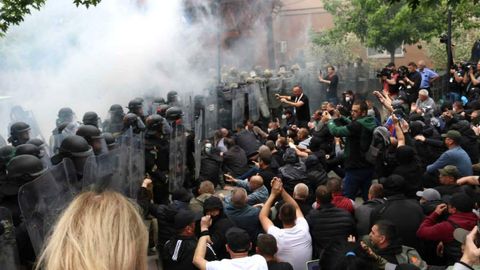 Serbiya hukumati Kosovoda hibsga olingan serblarni zudlik bilan ozod qilishni talab qilmoqda