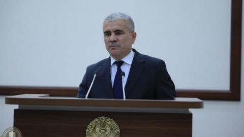 Ботир Зарипов Бухоро вилоятидаги қатор ҳокимларга қаттиқ огоҳлантириш берди