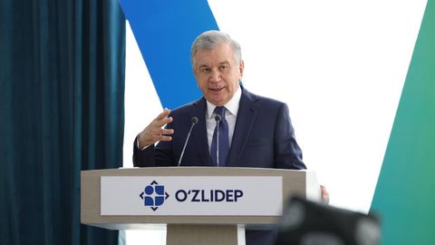 Yil oxirigacha &ldquo;Toshkent &ndash; Andijon&rdquo; muqobil pullik avtomobil yo&lsquo;lini qurish bo&lsquo;yicha mega-loyiha boshlanadi