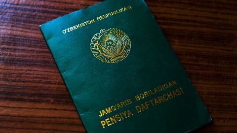 Мужчина потратил украденные деньги у пенсионерки на ставки