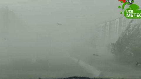 Бухару настигла пыльная буря