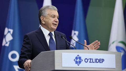 “Бухородаги ҳар бир маҳаллада чиқинди йиғиш шохобчалари қурилади” — Шавкат Мирзиёев