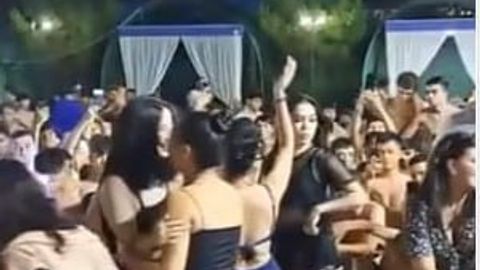 В Самарканде танцующих девушек проверили на СПИД (видео)