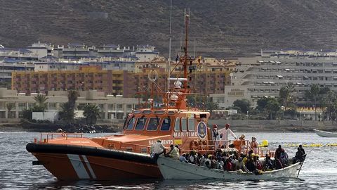 Preventing loss of migrants in Mediterranean Sea