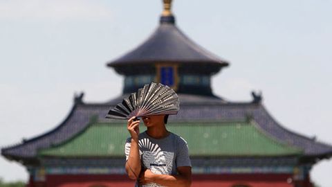 Пекин 1951 йилдан бери кузатилмаган жазирамада қолди