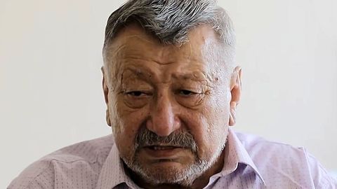 IBA президенти ўзбекистонлик афсонавий боксчи Руфат Рисқиевга Malibu автомобилини совға қилди (видео)&nbsp;