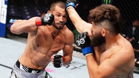 Махмуд Мурадов победил Брайэна Барбарена на UFC Fight Night 224 (видео)