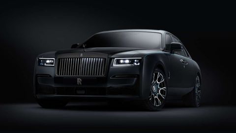 Xitoyda 400 ming dollarlik Rolls-Royce uyning 44-qavatiga olib chiqildi (video)