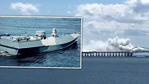 CNN Қрим кўпригига денгиз дронларининг ҳужуми акс этган видеони намойиш қилди (видео)