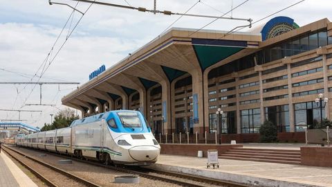 Uzbekistan to end state regulation of passenger train prices