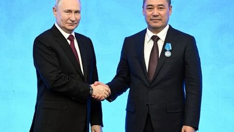 Putin awards Kyrgyz President Japarov with Order of Honor&nbsp;