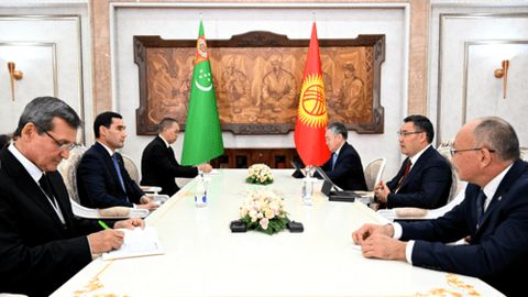 Berdimuhamedov and Zhaparov intends to expand bilateral trade-economic cooperation