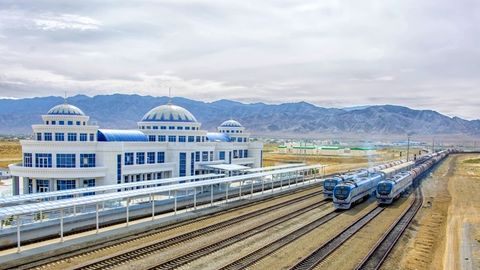 Turkmenistan, Uzbekistan hold talks on China-Europe transport corridor