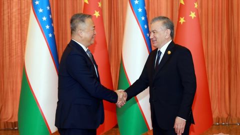 President of Uzbekistan meets with Chinese corporation CAMCE chairman to boost economic partnerships&nbsp;