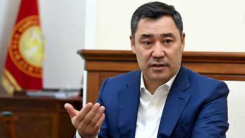 &nbsp;Президент Кыргызстана поддержал инициативу по изменению флага страны