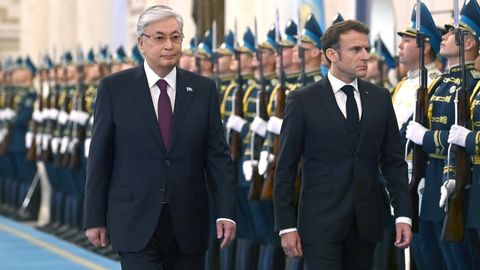 Эмманюэль Макрон прибыл в Казахстан