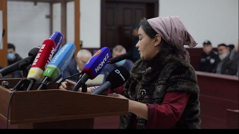 &ldquo;Аптекачи таркиби бир хил деб, шифокор ёзмаган сиропни сотди&rdquo;. Она &ldquo;Док-1 Макс&rdquo;дан вафот этган 2 ёшли қизининг ўлимида дорихона ходими ва шифокорларни ҳам айбламоқда