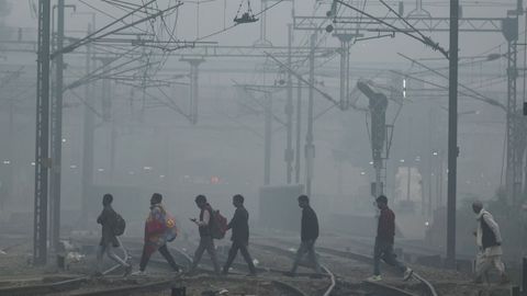 New Delhi chokes on hazardous air as AQI hits alarming Levels, tops world's most polluted cities list&nbsp;