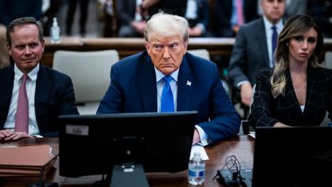 АҚШ собиқ президенти Дональд Трамп судда ўз мулклари нотўғри баҳоланганини тан олди