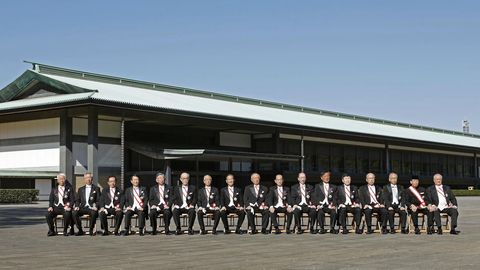 Япония императори Абдулазиз Комиловни олий даражадаги орден билан мукофотлади