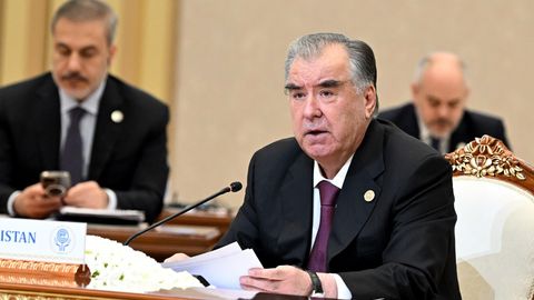 Transport aloqalari, yashil iqtisodiyot: Emomali Rahmon IHT sammitida qanday takliflar berdi?